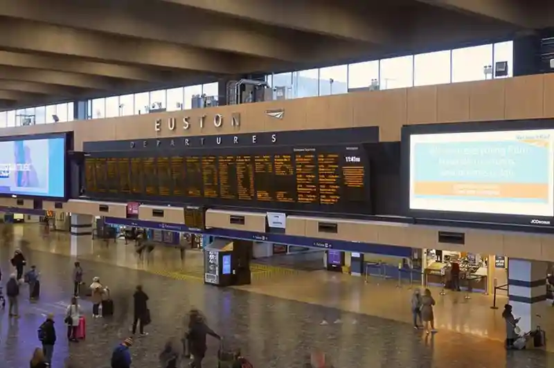 Heathrow Taxis Quote | Cheap Airport Cabs & London Minicabs Transfers Service,Euston station taxis and local minicabs. Cheap airport transfer cars near me. 24/7 services phone numbers. Fixed rate quotes. book,transfer