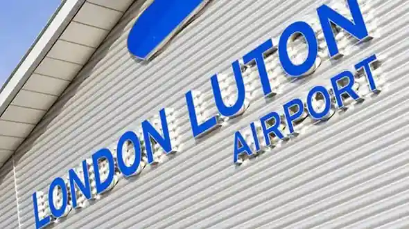 Heathrow Taxis Quote | Cheap Airport Cabs & London Minicabs Transfers Service,Luton airport cabs and minicabs. Professional transfer cars near me. Use our taxi app for fixed rates and taxi ,local,online,cab,cars,services,companies
